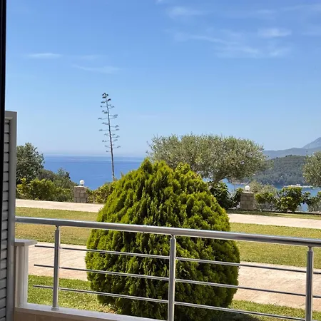 Belvedere & Apartamento Himare